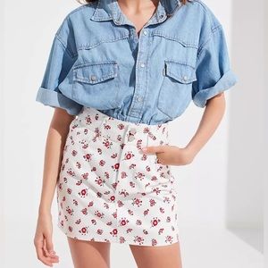 NWOT BDG Double-Button Floral Mini Skirt Size Small